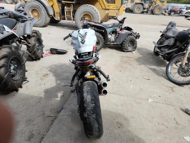 2018 DUCATI SUPERSPORT ZDMVABDS6JB006082