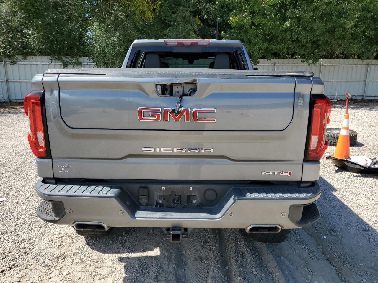 GMC SIERRA 1500 K1500 AT4