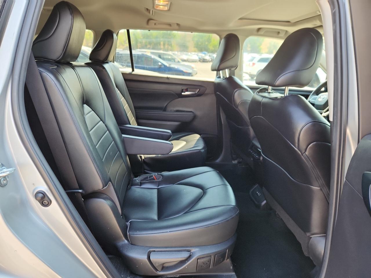 TOYOTA HIGHLANDER XLE