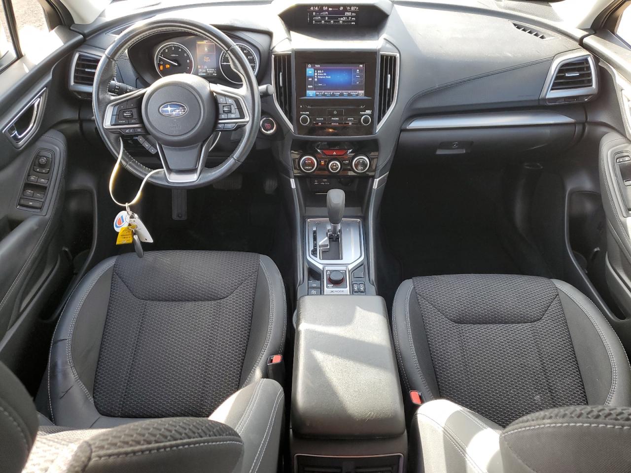 SUBARU FORESTER PREMIUM