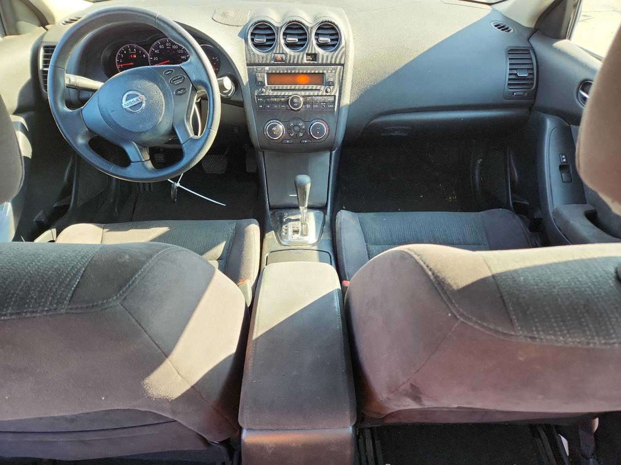 NISSAN ALTIMA BASE