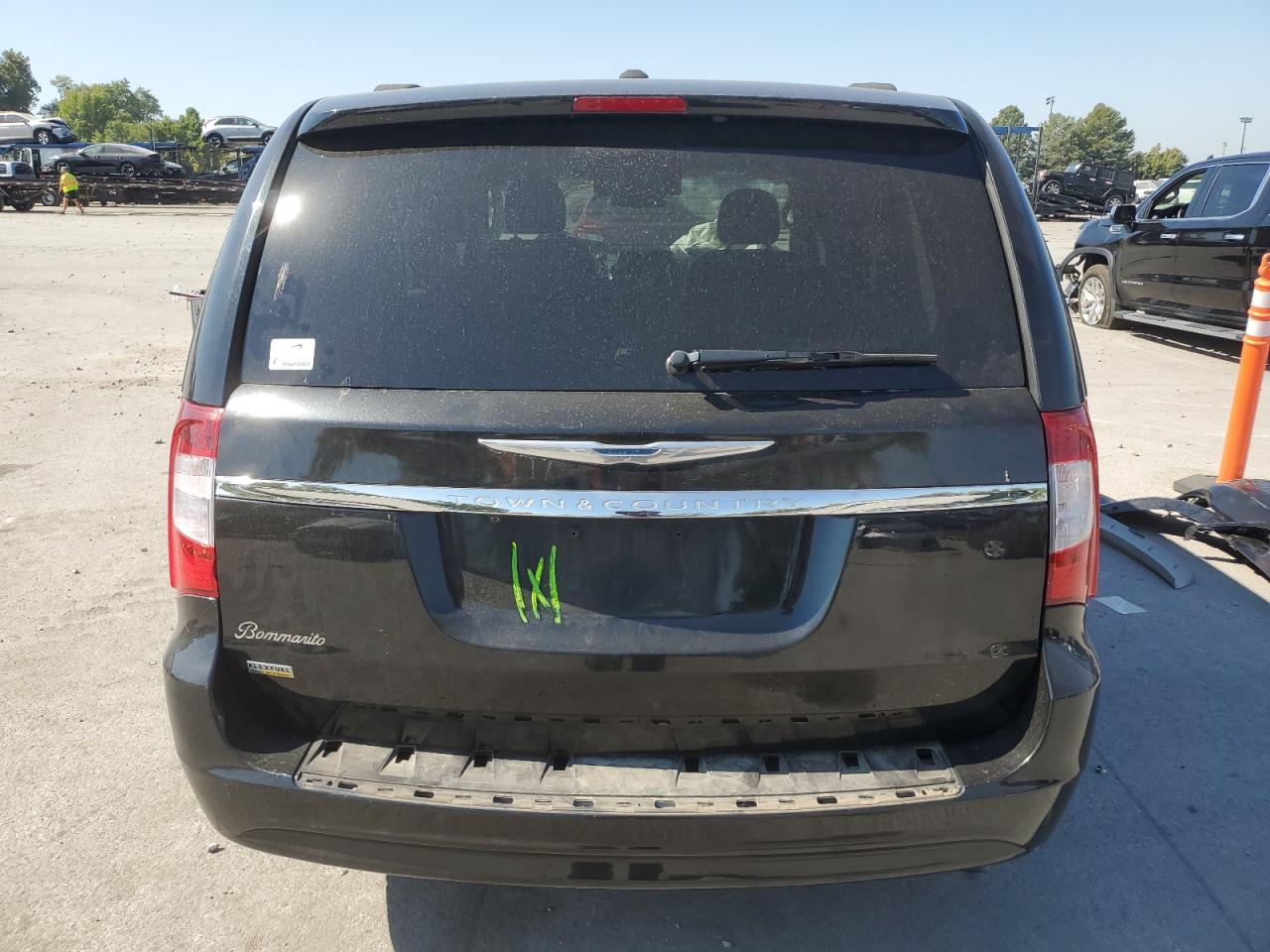 CHRYSLER TOWN & COUNTRY TOURING