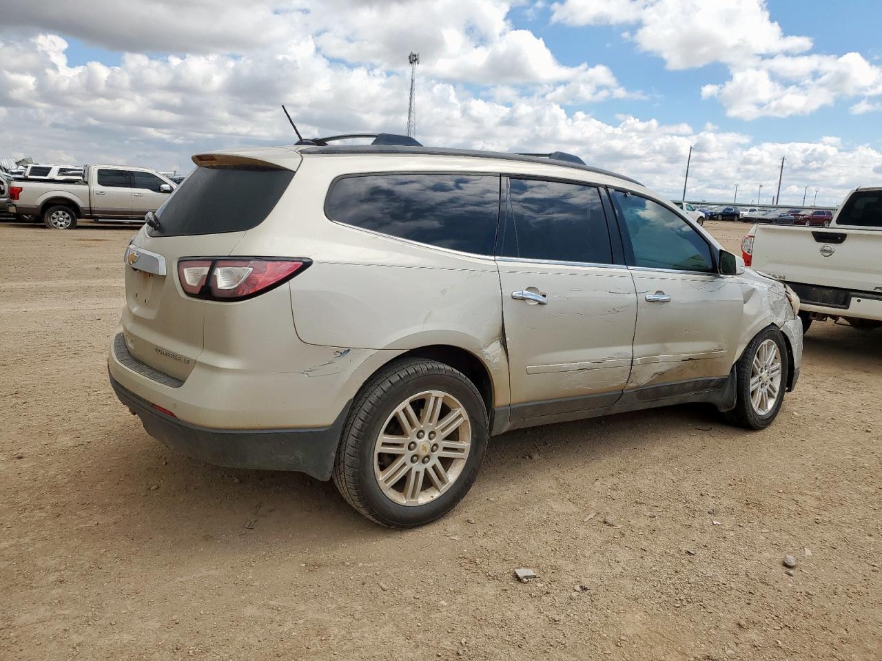 CHEVROLET TRAVERSE LT
