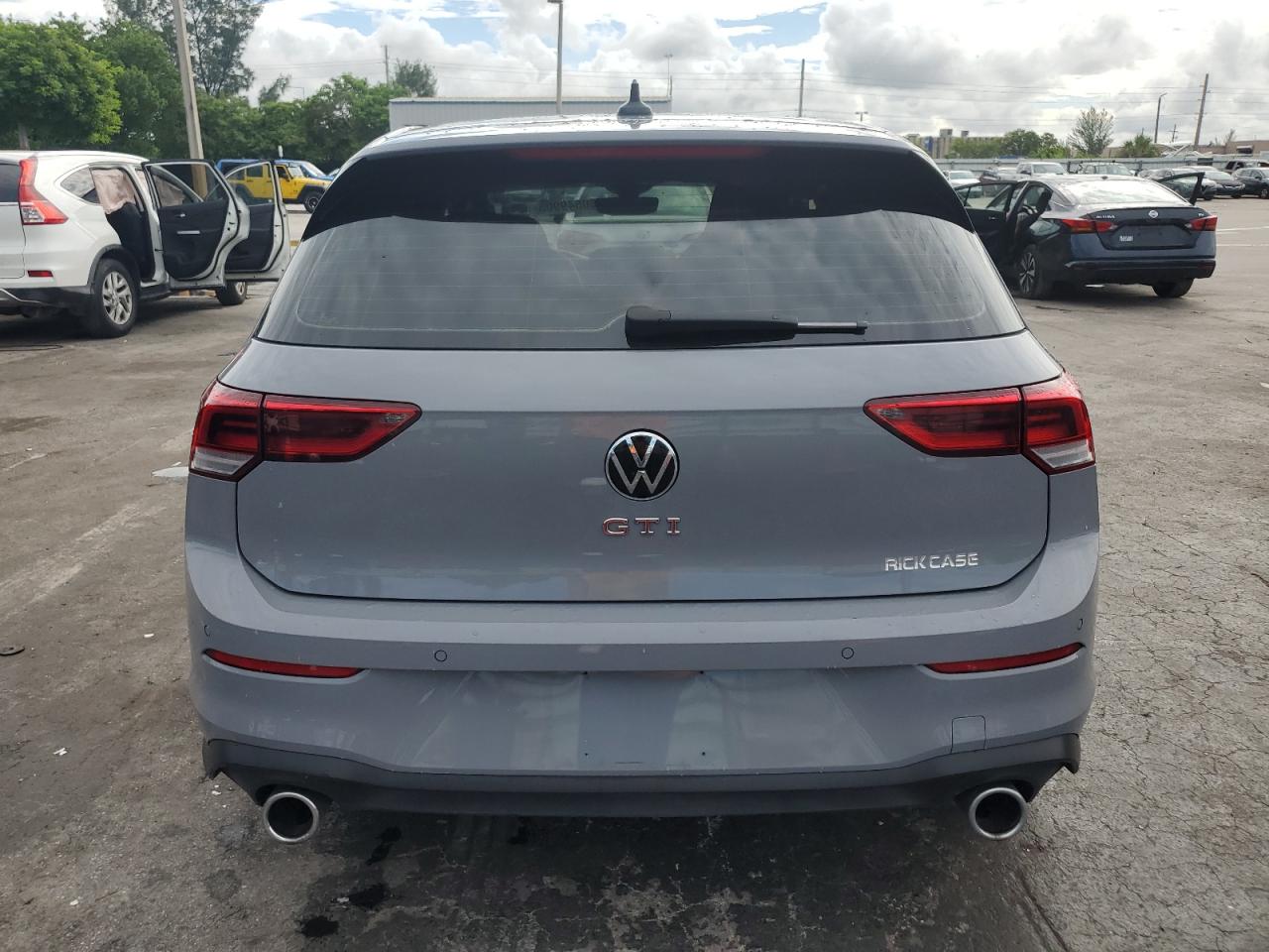 VOLKSWAGEN GOLF GTI SE