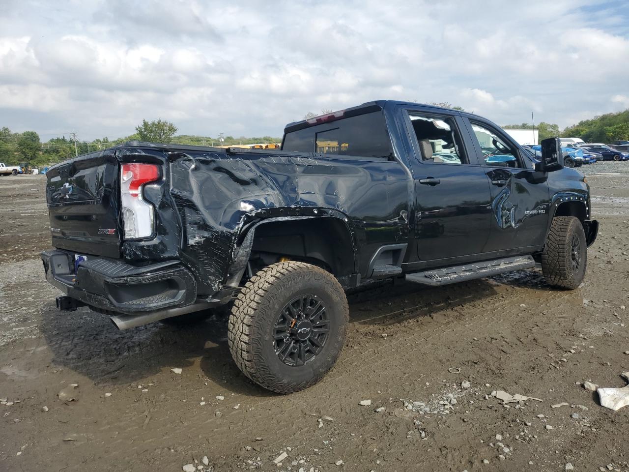 CHEVROLET SILVERADO K2500 ZR2