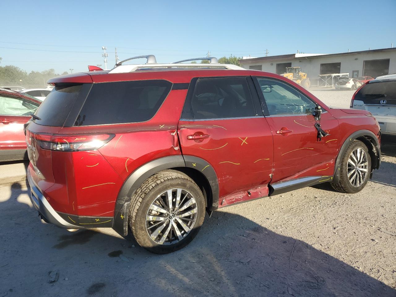 NISSAN PATHFINDER PLATINUM