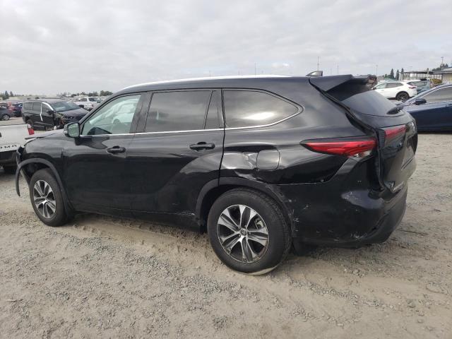 2021 TOYOTA HIGHLANDER XLE 5TDGZRBH1MS543324