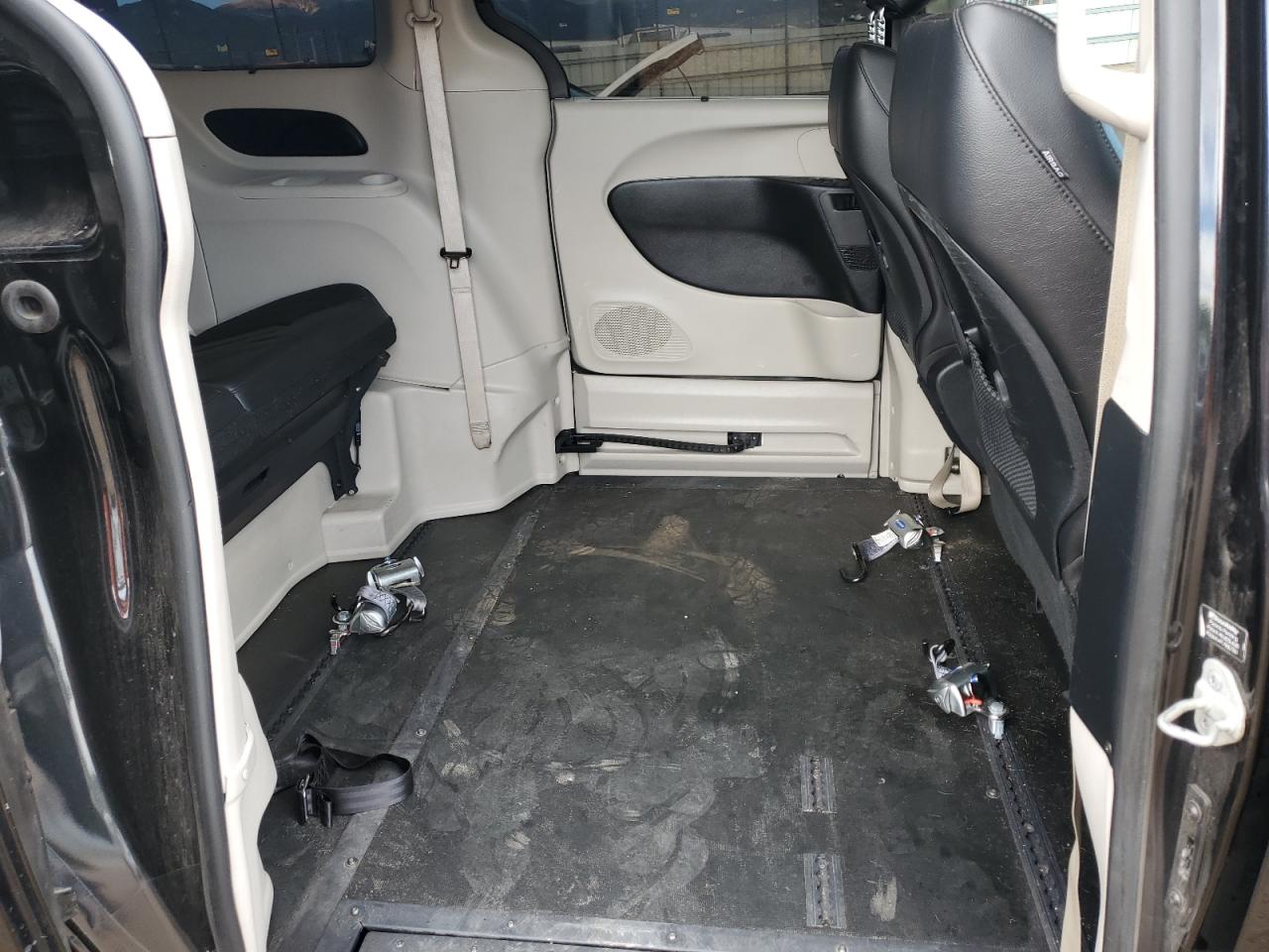 CHRYSLER PACIFICA TOURING L