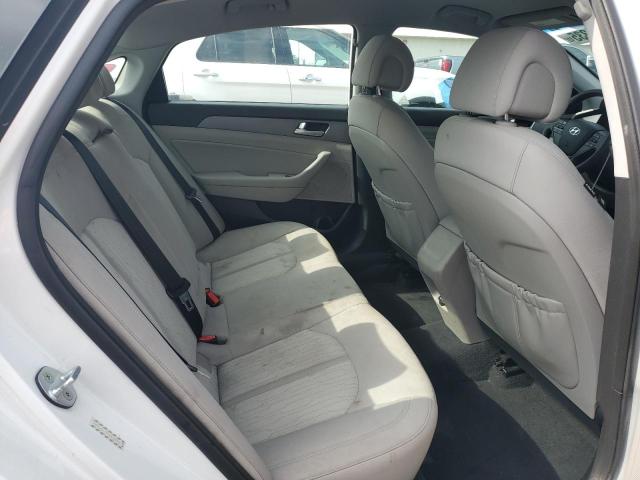 2016 HYUNDAI SONATA HYB KMHE24L19GA010876