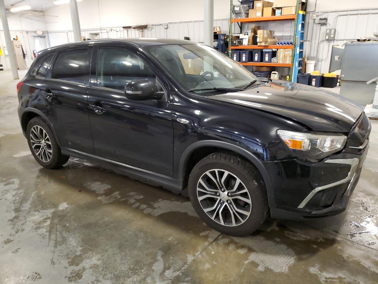 MITSUBISHI OUTLANDER ES