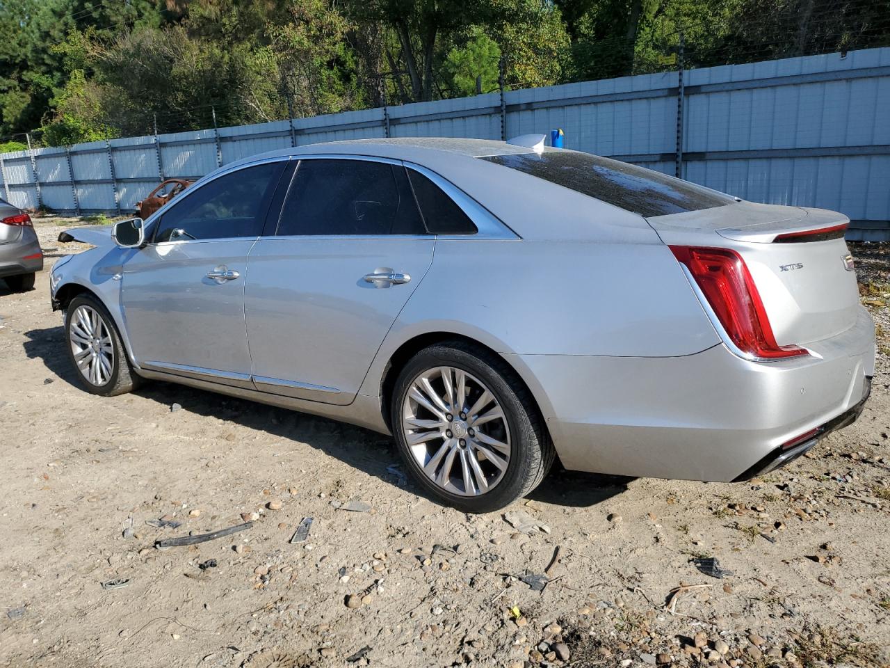 CADILLAC XTS LUXURY