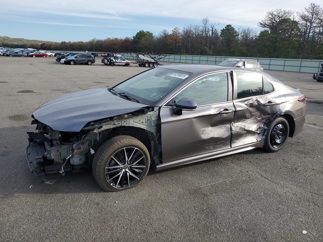 TOYOTA CAMRY SE NIGHT SHADE