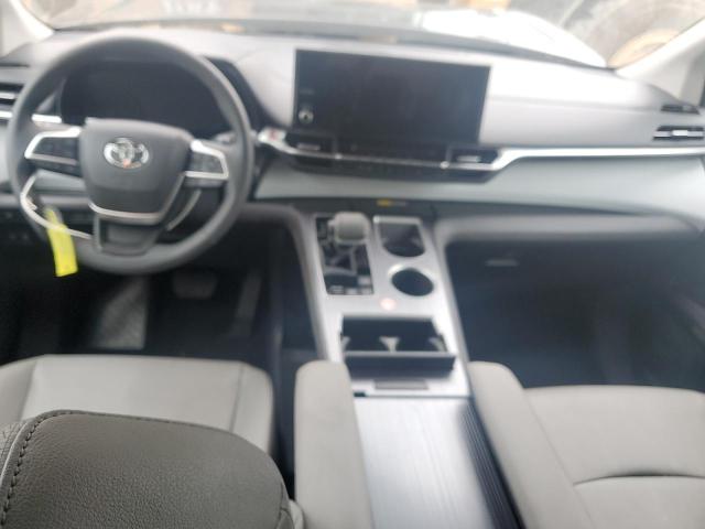 2025 TOYOTA SIENNA XLE 5TDYRKEC4SS255144