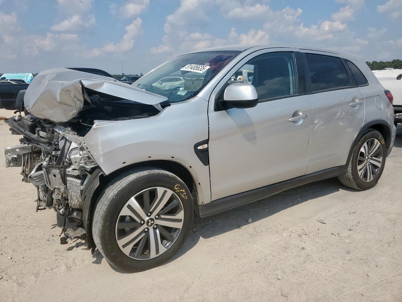 MITSUBISHI OUTLANDER S/SE