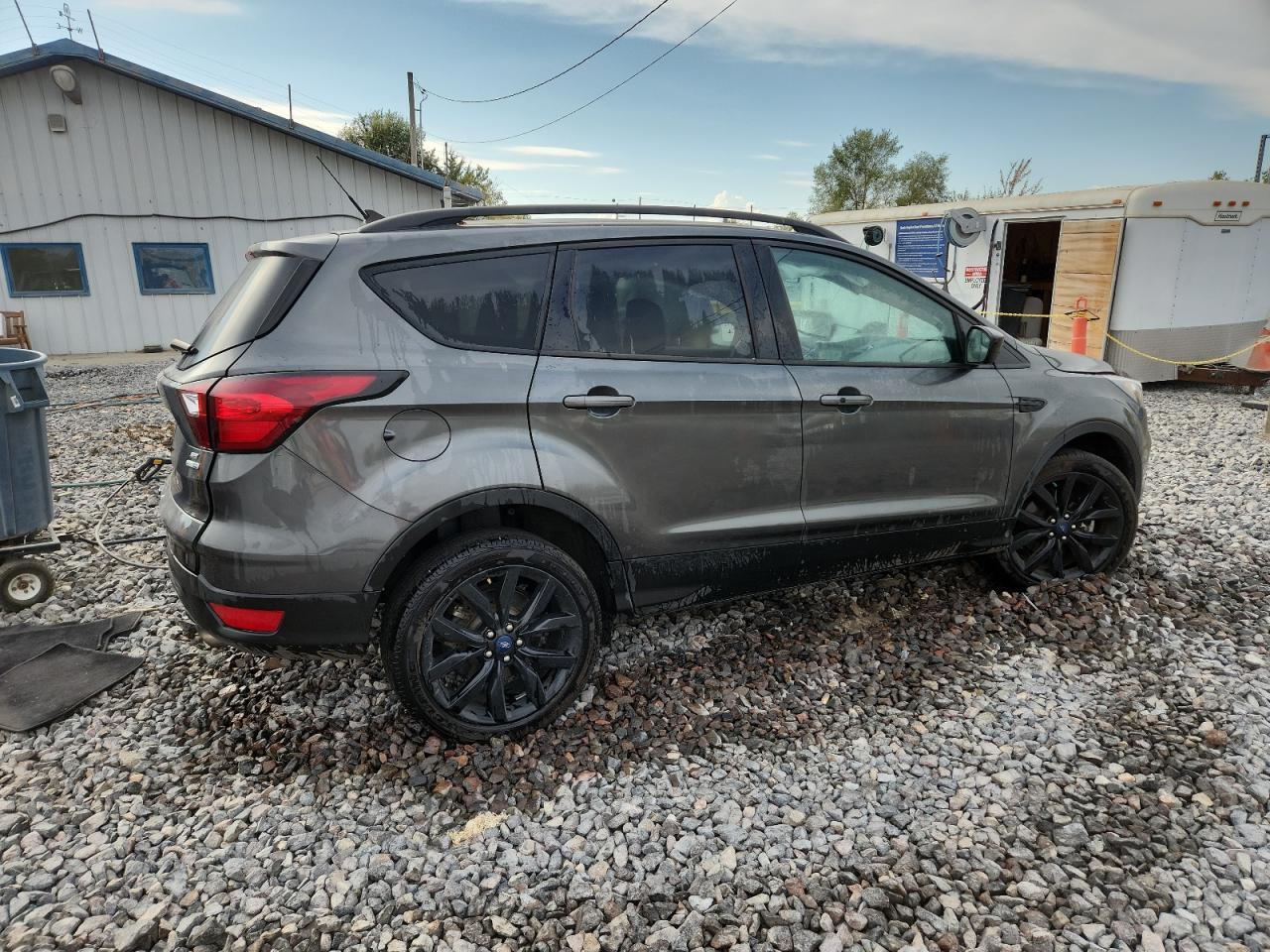 FORD ESCAPE SE
