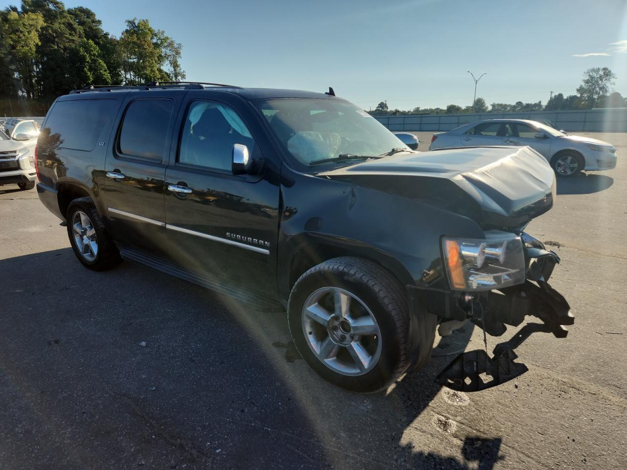 CHEVROLET SUBURBAN C1500 LTZ