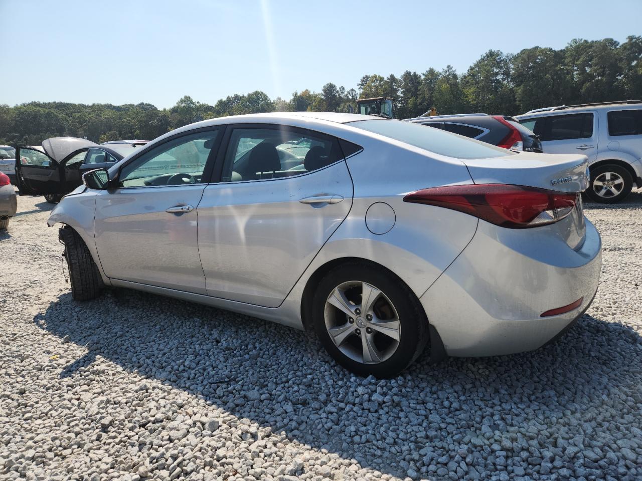 HYUNDAI ELANTRA SE