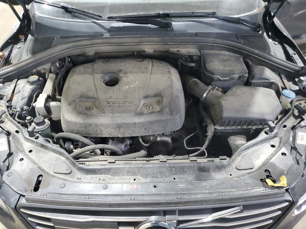 VOLVO XC60 T5 INSCRIPTION