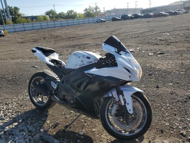 Global Auto Auctions: 2011 SUZUKI GSX-R600
