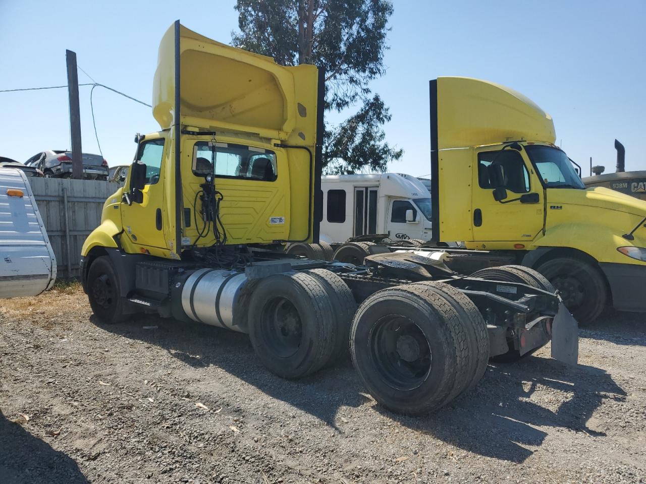 Lot #3241152765 2018 INTERNATIONAL RH613