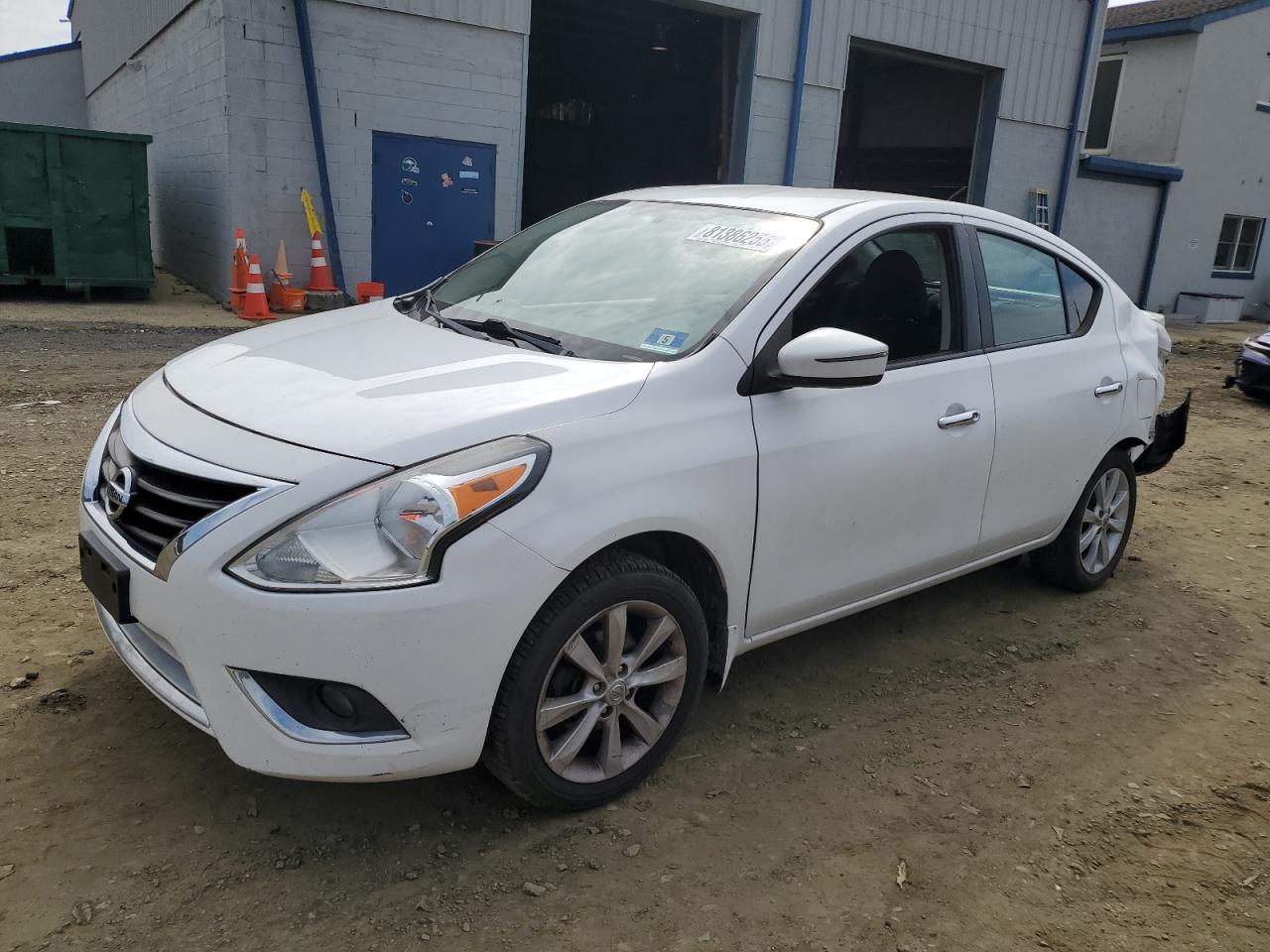  Salvage Nissan Versa