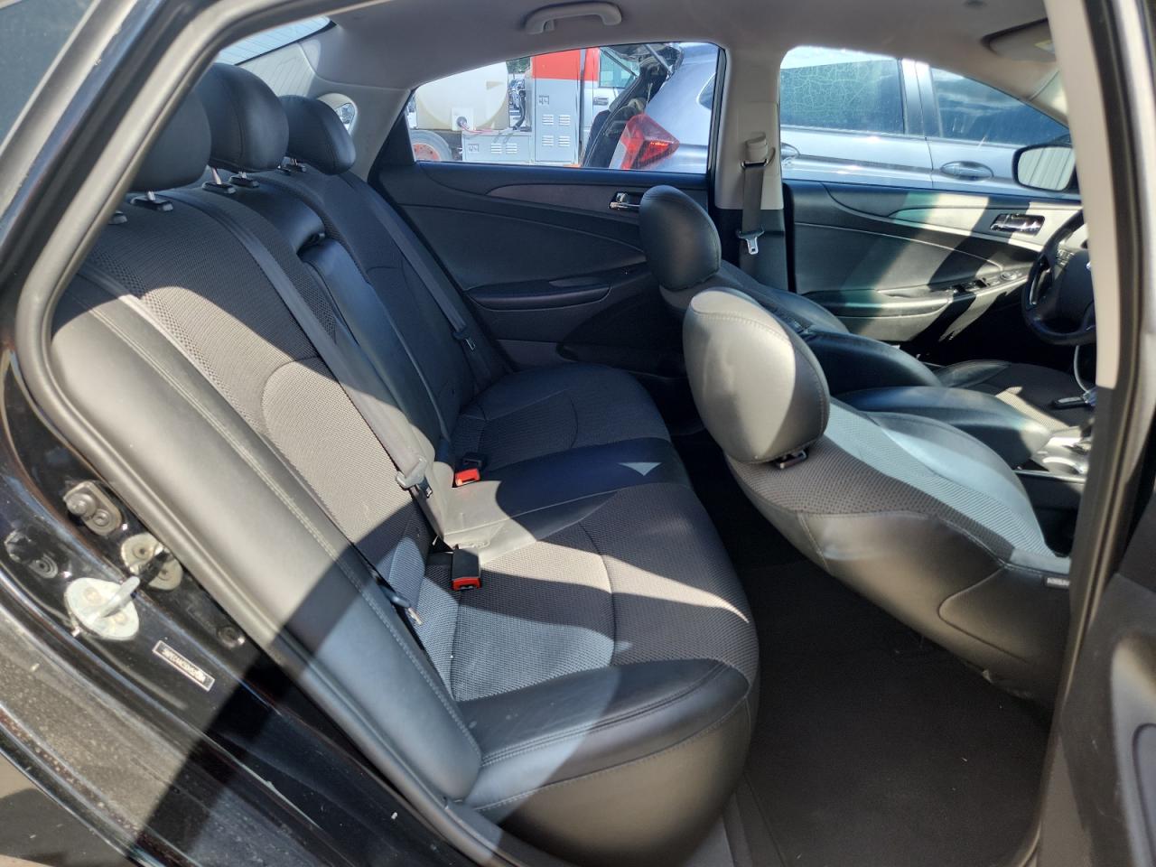 Lot #3318096402 2013 HYUNDAI SONATA SE