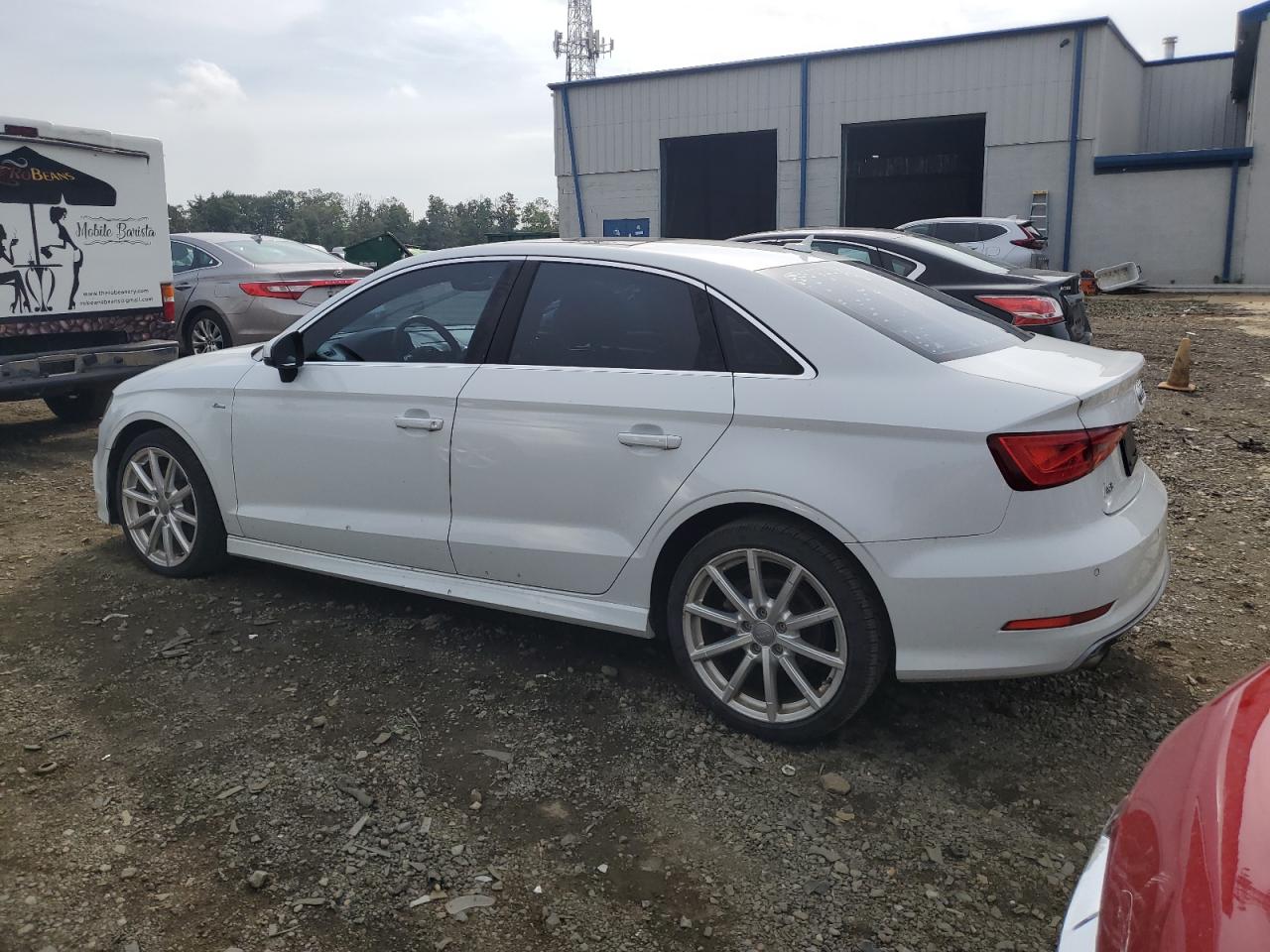 AUDI A3 PREMIUM PLUS S-LINE