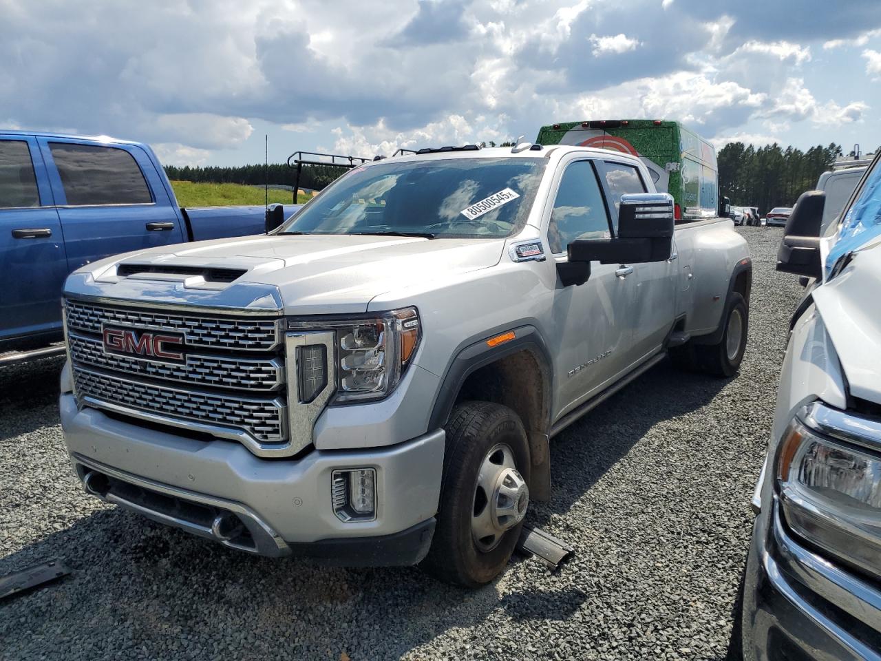 GMC SIERRA K3500 DENALI
