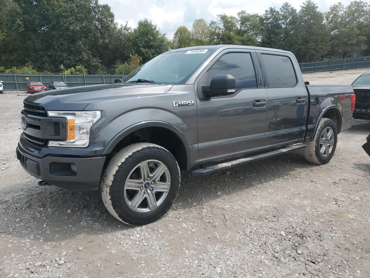 FORD F-150 SUPERCREW