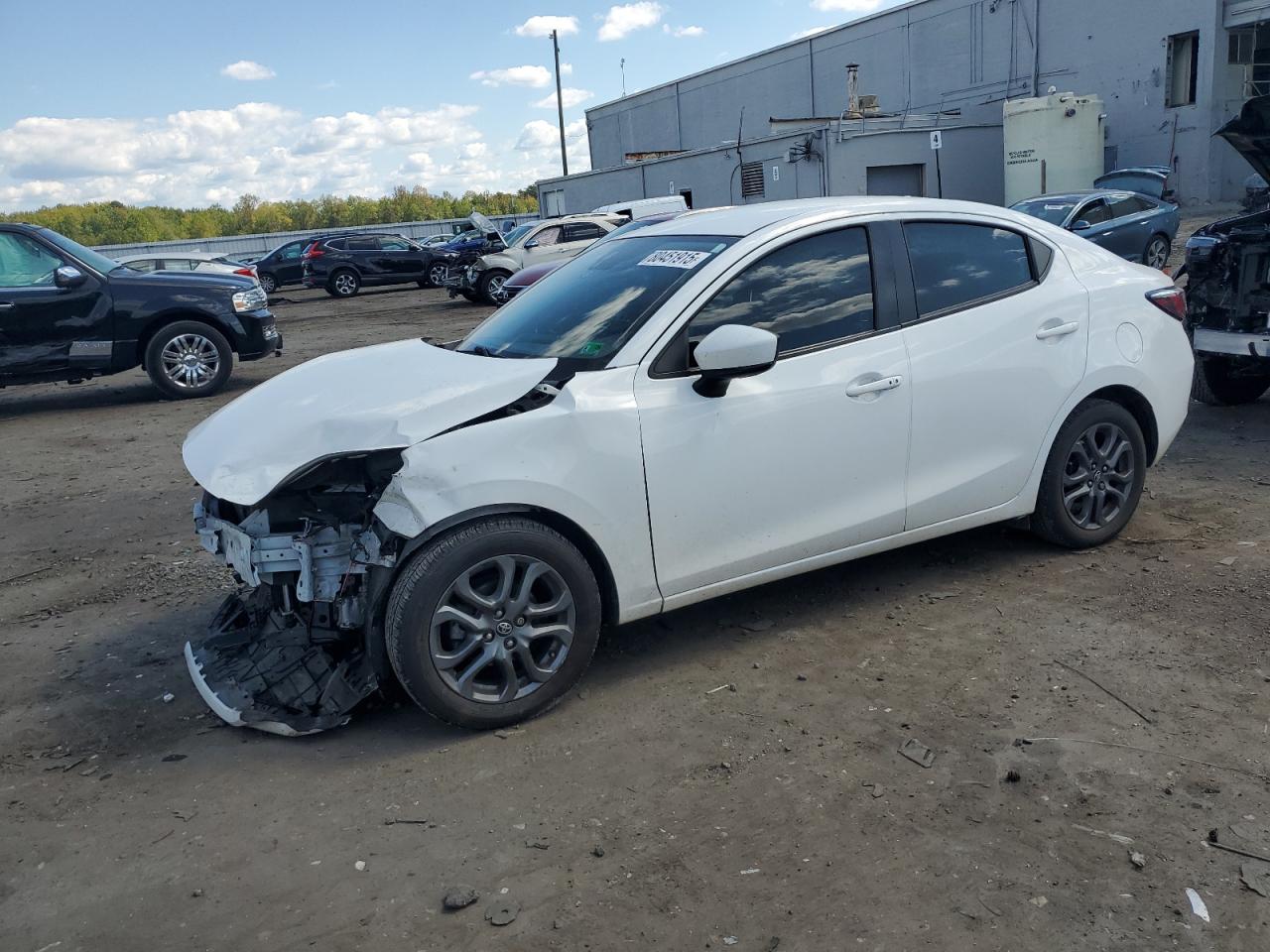 TOYOTA YARIS L