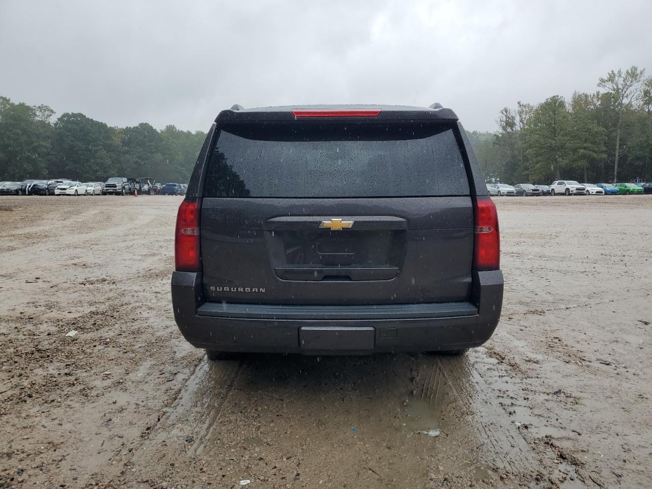 CHEVROLET SUBURBAN C1500 LT