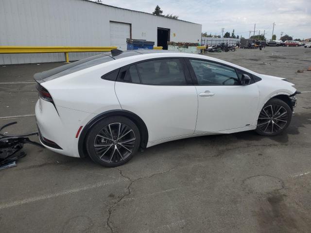 2024 TOYOTA PRIUS LE JTDADABU6R3009425