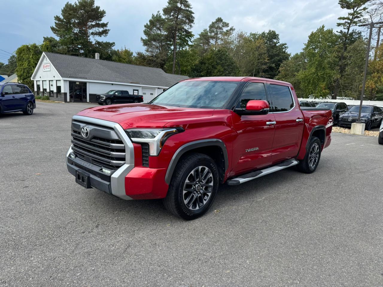 TOYOTA TUNDRA CREWMAX LIMITED