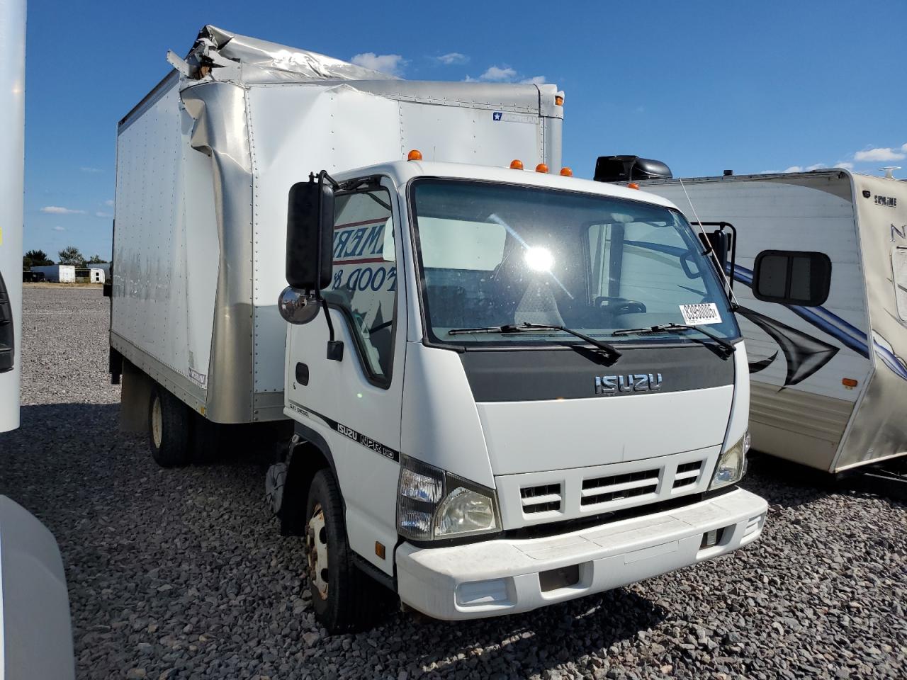 Lot #3248552549 2007 ISUZU NPR