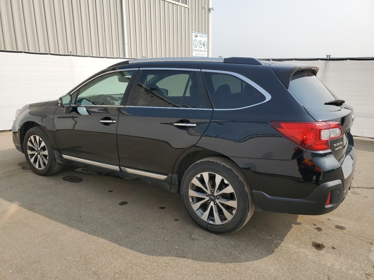 SUBARU OUTBACK TOURING
