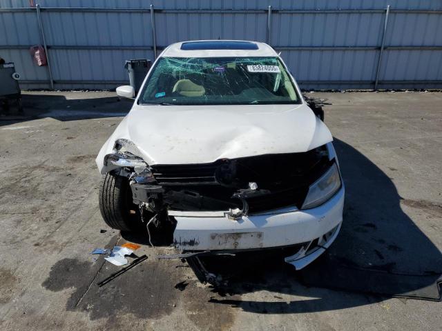 2011 VOLKSWAGEN JETTA SE - 3VWDZ7AJ5BM324355