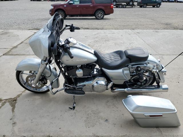 2014 HARLEY-DAVIDSON FLHX STREE 1HD1KBM16EB601100