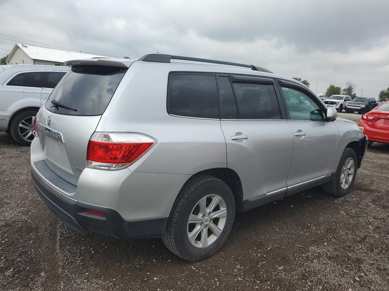 TOYOTA HIGHLANDER BASE