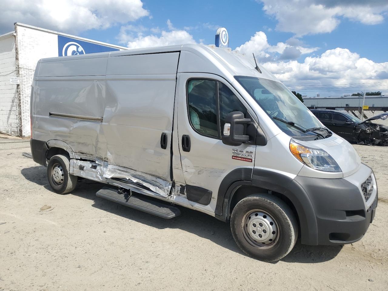 RAM PROMASTER 2500 HIGH