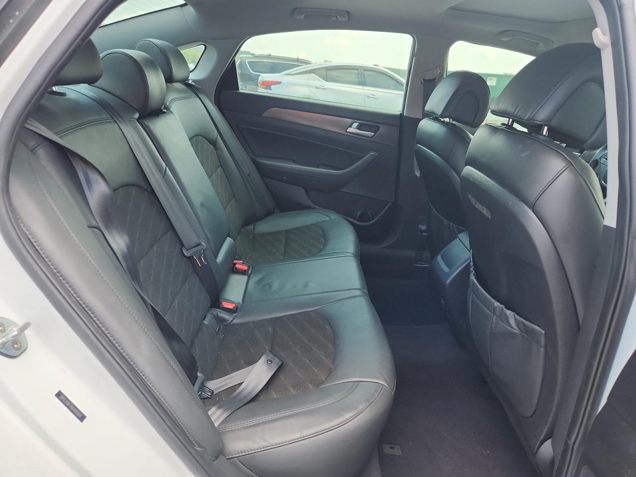 HYUNDAI SONATA SPORT