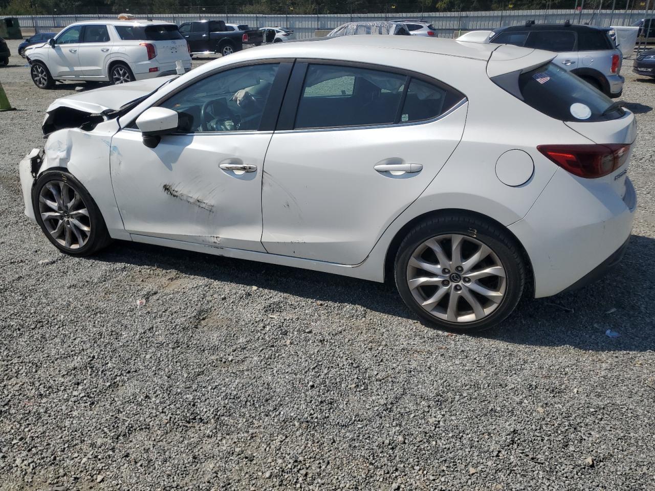 MAZDA 3 GRAND TOURING
