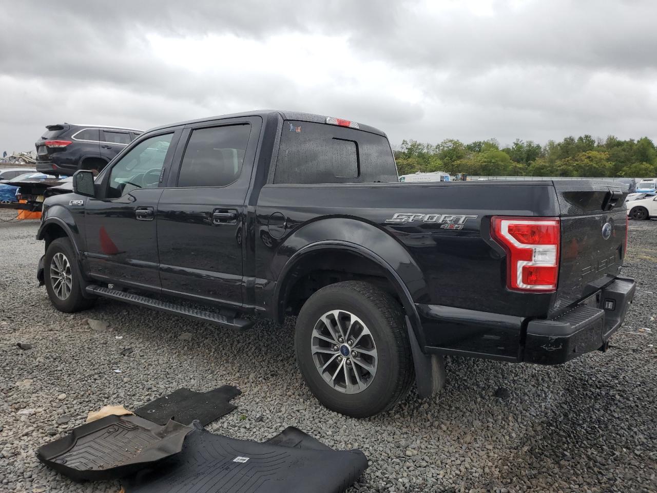 FORD F-150 SUPERCREW