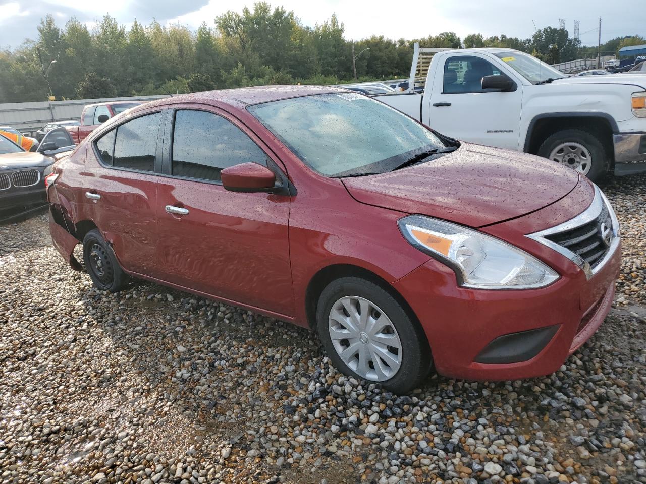 NISSAN VERSA S