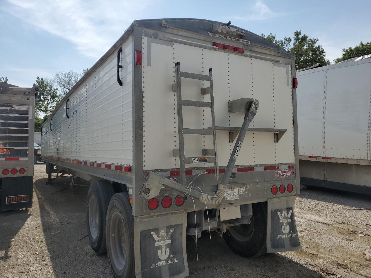 Lot #3235861029 2011 WILSON TRLR