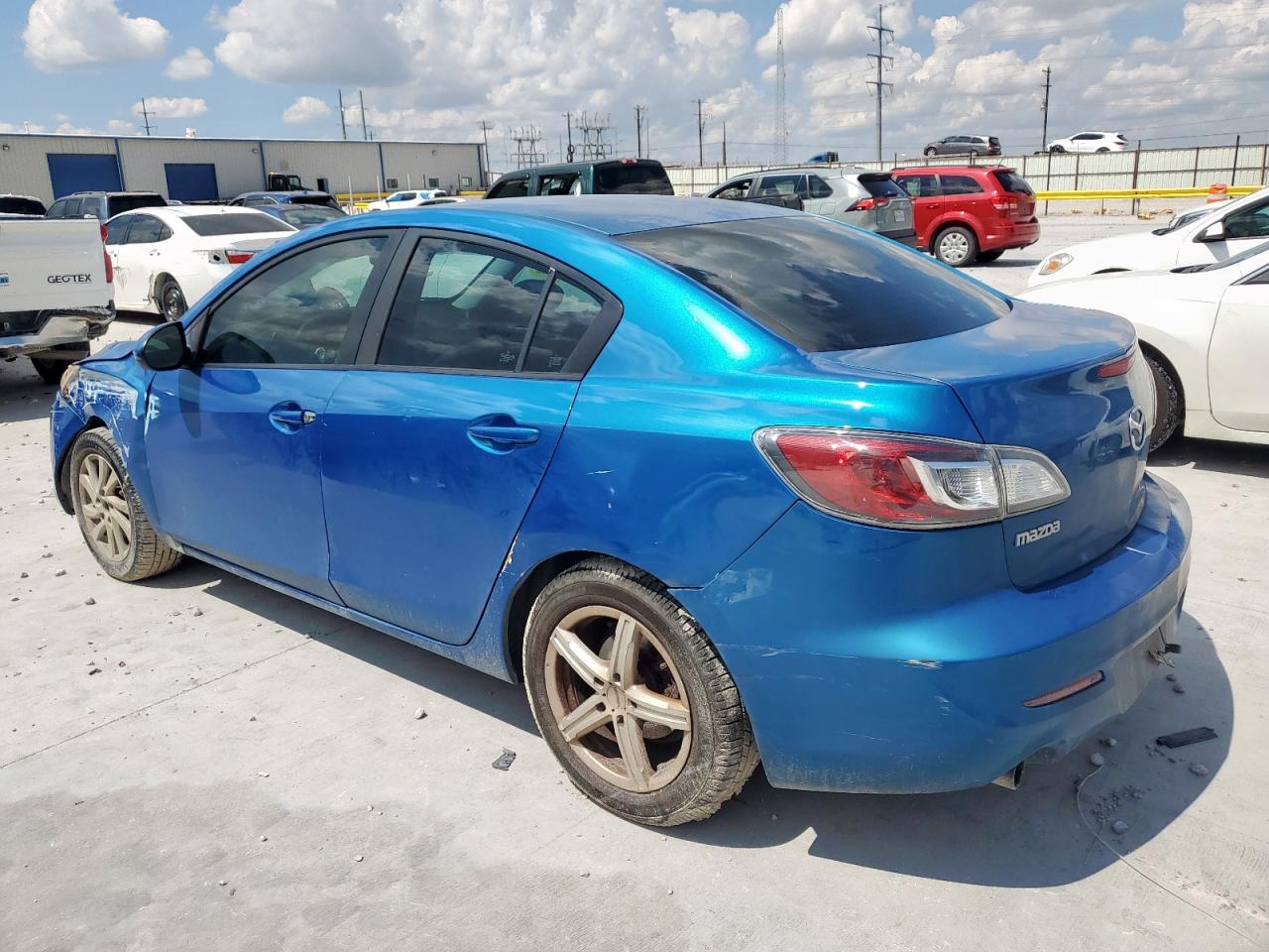 MAZDA 3 I