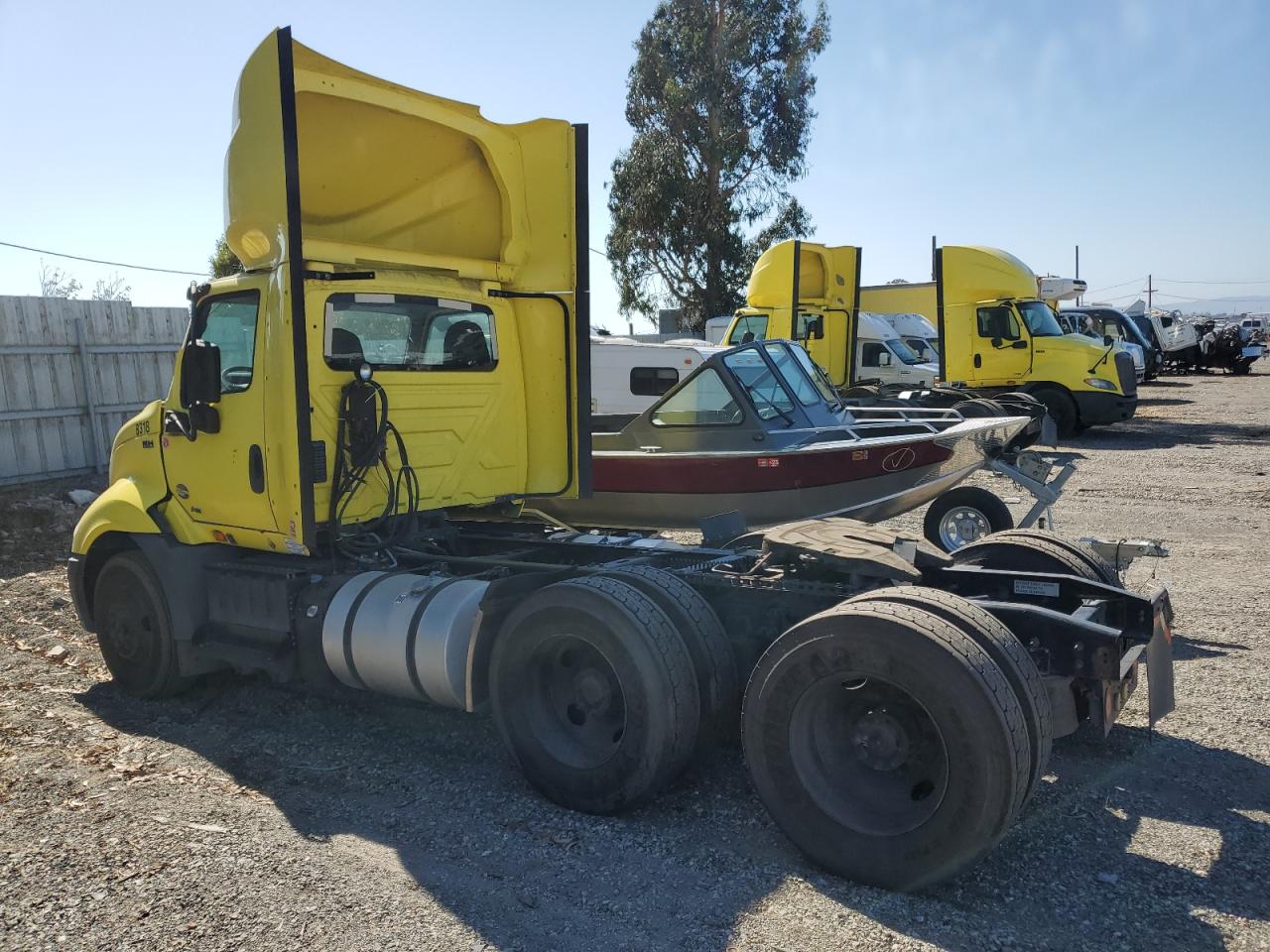 Lot #3248880855 2018 INTERNATIONAL RH613