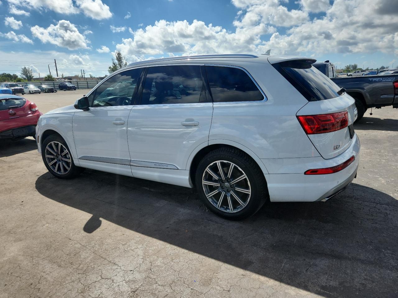 AUDI Q7 PREMIUM PLUS