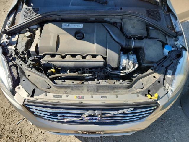 2015 VOLVO XC60 T6 PR YV4902RBXF2623241