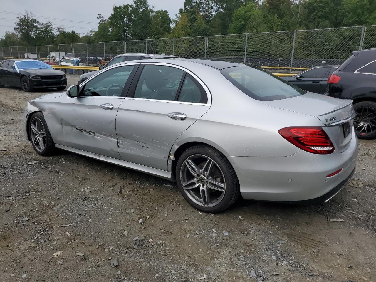 MERCEDES-BENZ E-CLASS 300 4MATIC