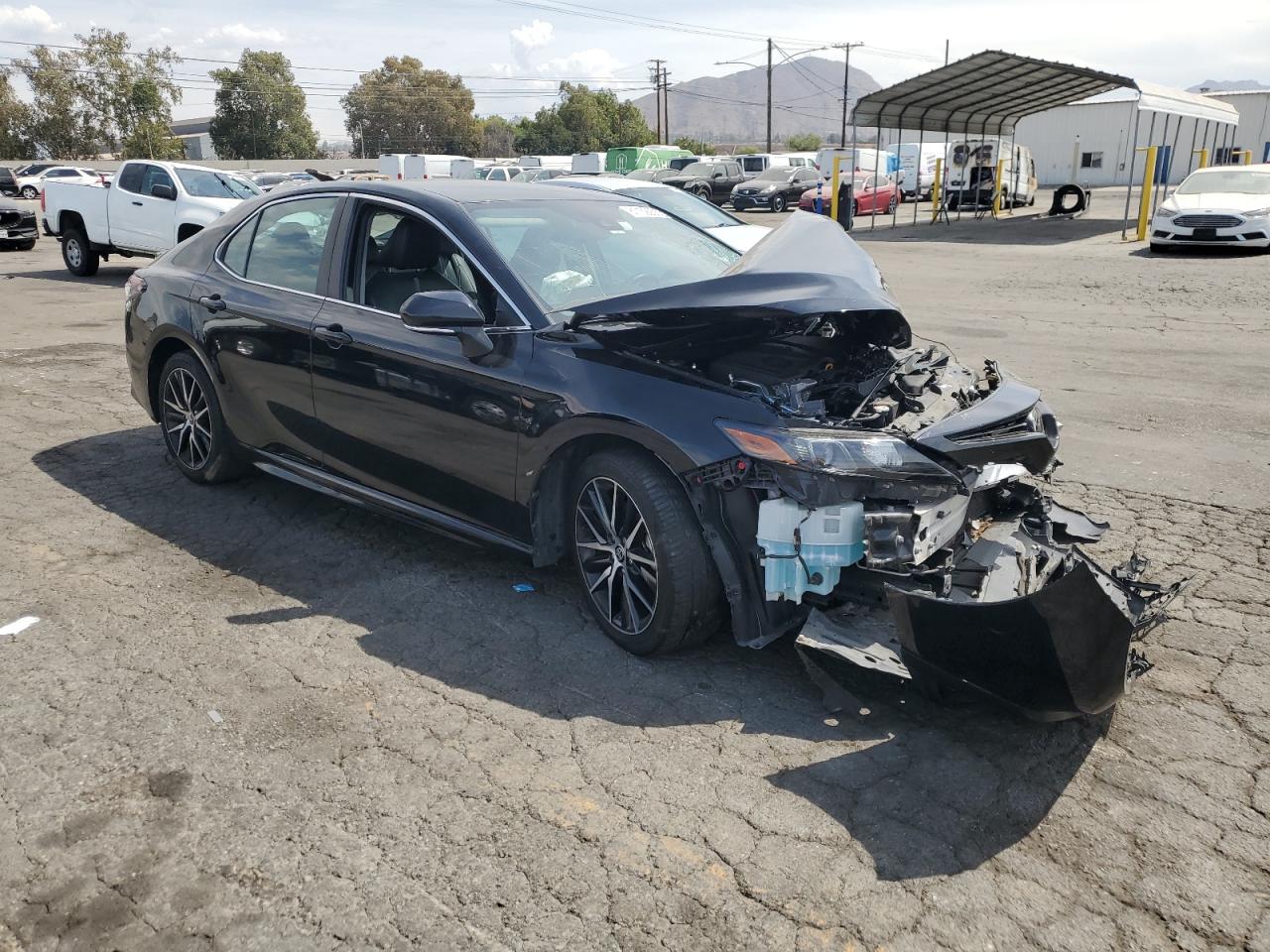 TOYOTA CAMRY SE NIGHT SHADE